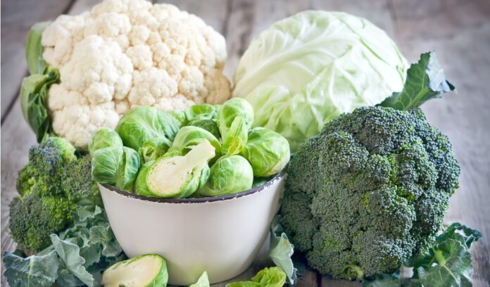 broccoli, cavolfiori, cavoletti di bruxelles, cavoli